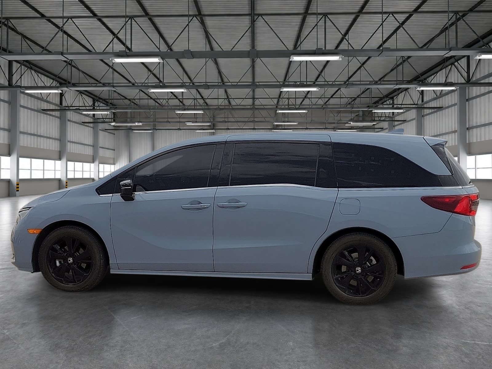 Used 2023 Honda Odyssey Sport image 2