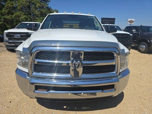 Used 2015 RAM 3500 Tradesman w/ Chrome Appearance Group AWD/4WD image 7