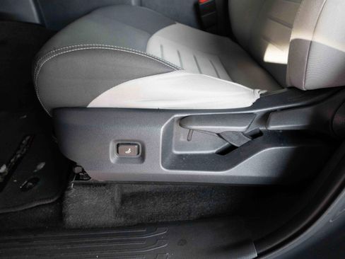 Used 2024 Toyota Tacoma TRD Sport image 12