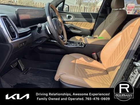 Used 2024 Kia Sorento SX Prestige w/ Olive Brown Leather Package image 9