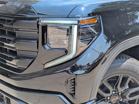 New 2026 GMC Sierra 1500 Elevation image 7