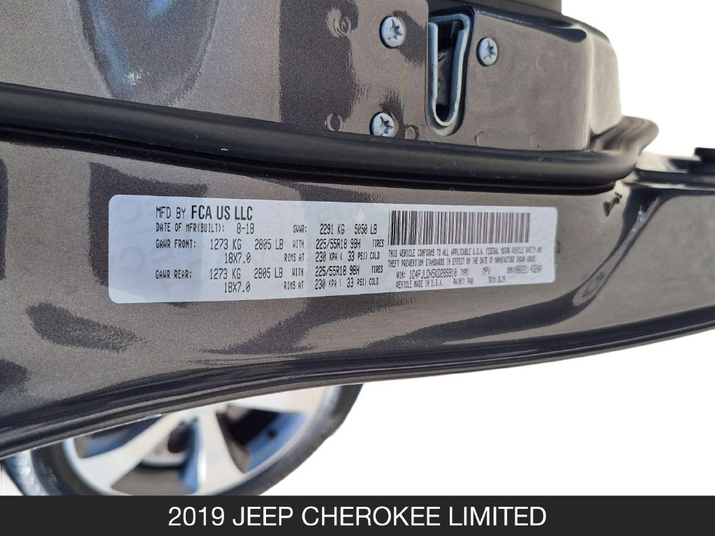 Used 2019 Jeep Cherokee Limited w/ Technology Group FWD image 22