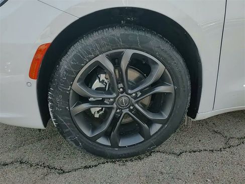 New 2026 Chrysler Pacifica Select image 18