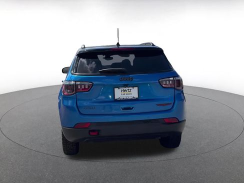 Used 2025 Jeep Compass Trailhawk image 11