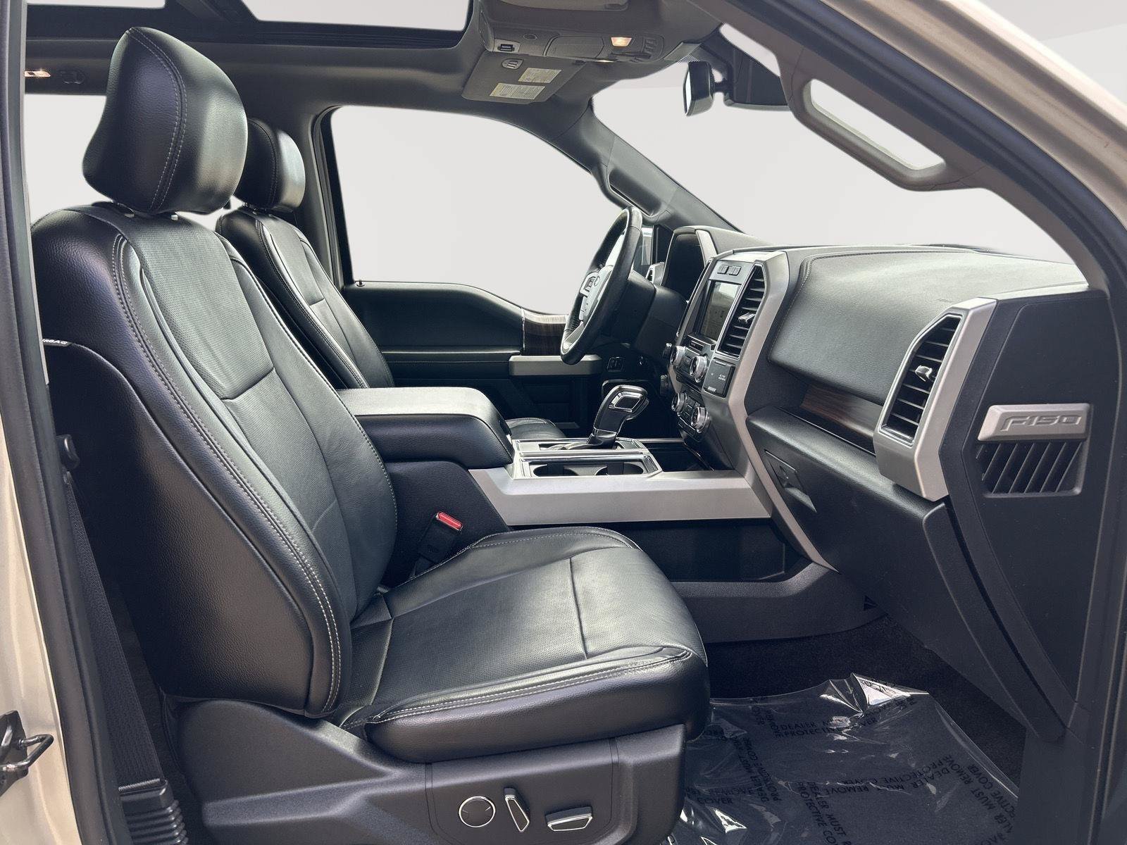 Used 2017 Ford F150 Lariat w/ Equipment Group 502A Luxury AWD/4WD image 16