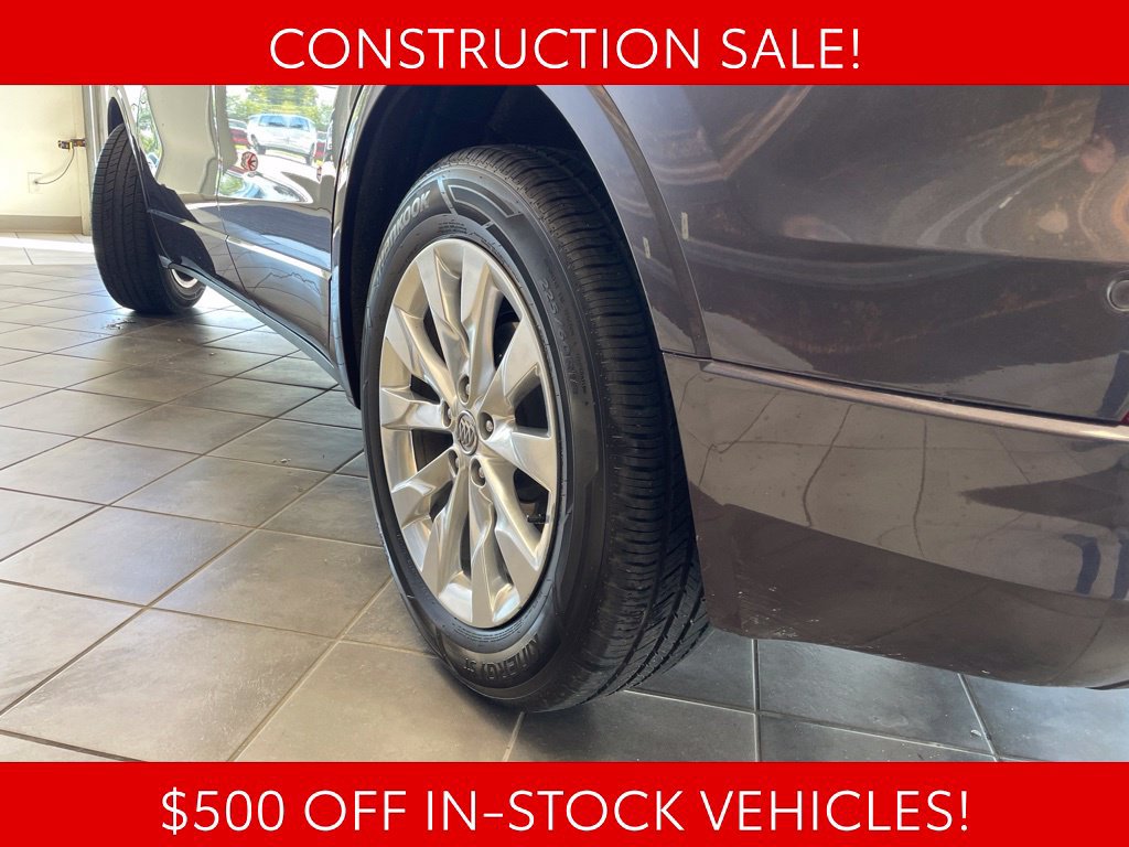 Used 2017 Buick Envision Essence FWD image 18