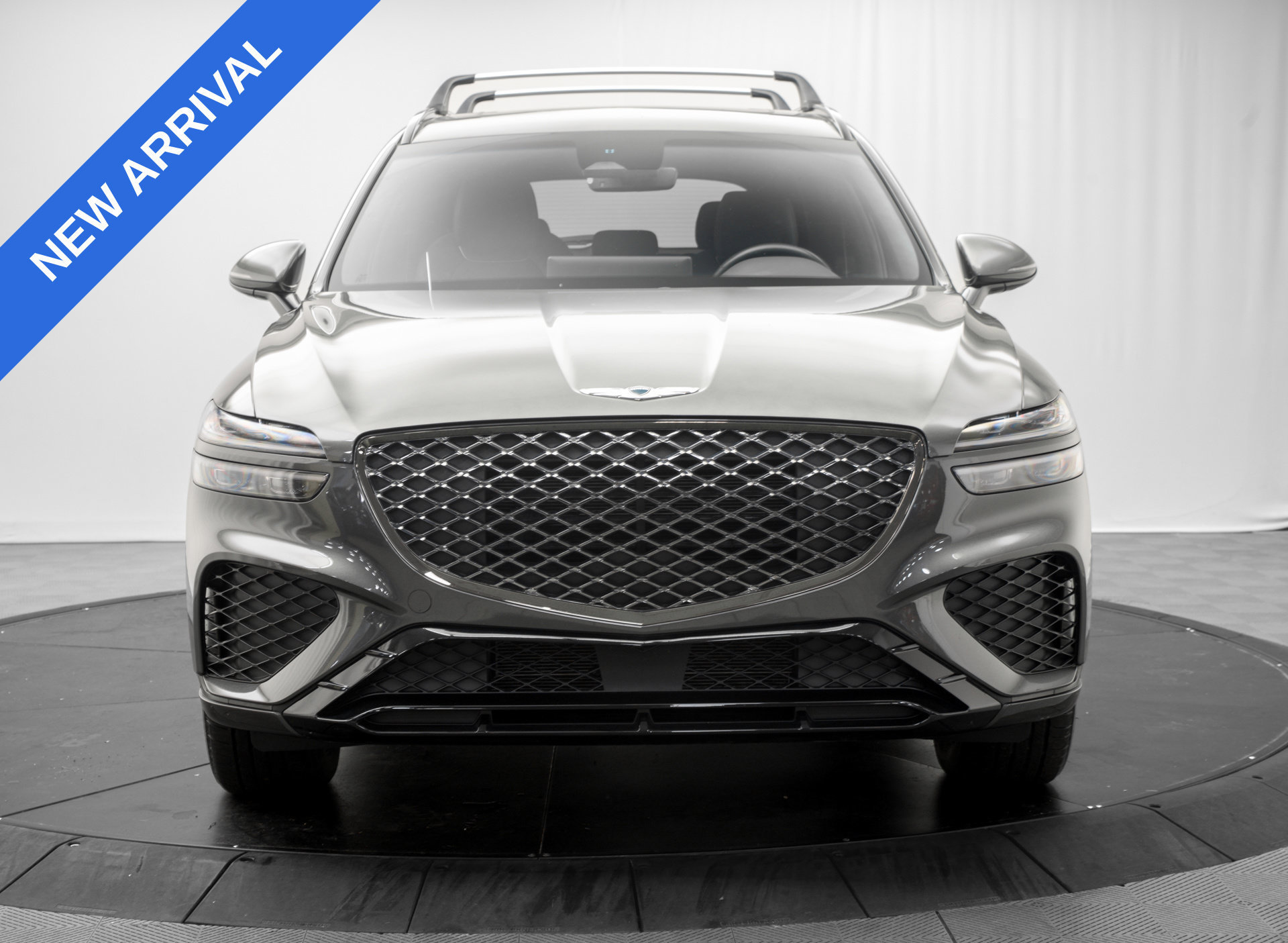 Used 2025 Genesis GV70 3.5T Sport AWD/4WD image 2