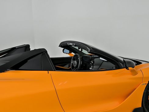 Used 2020 McLaren 720S Performance image 27