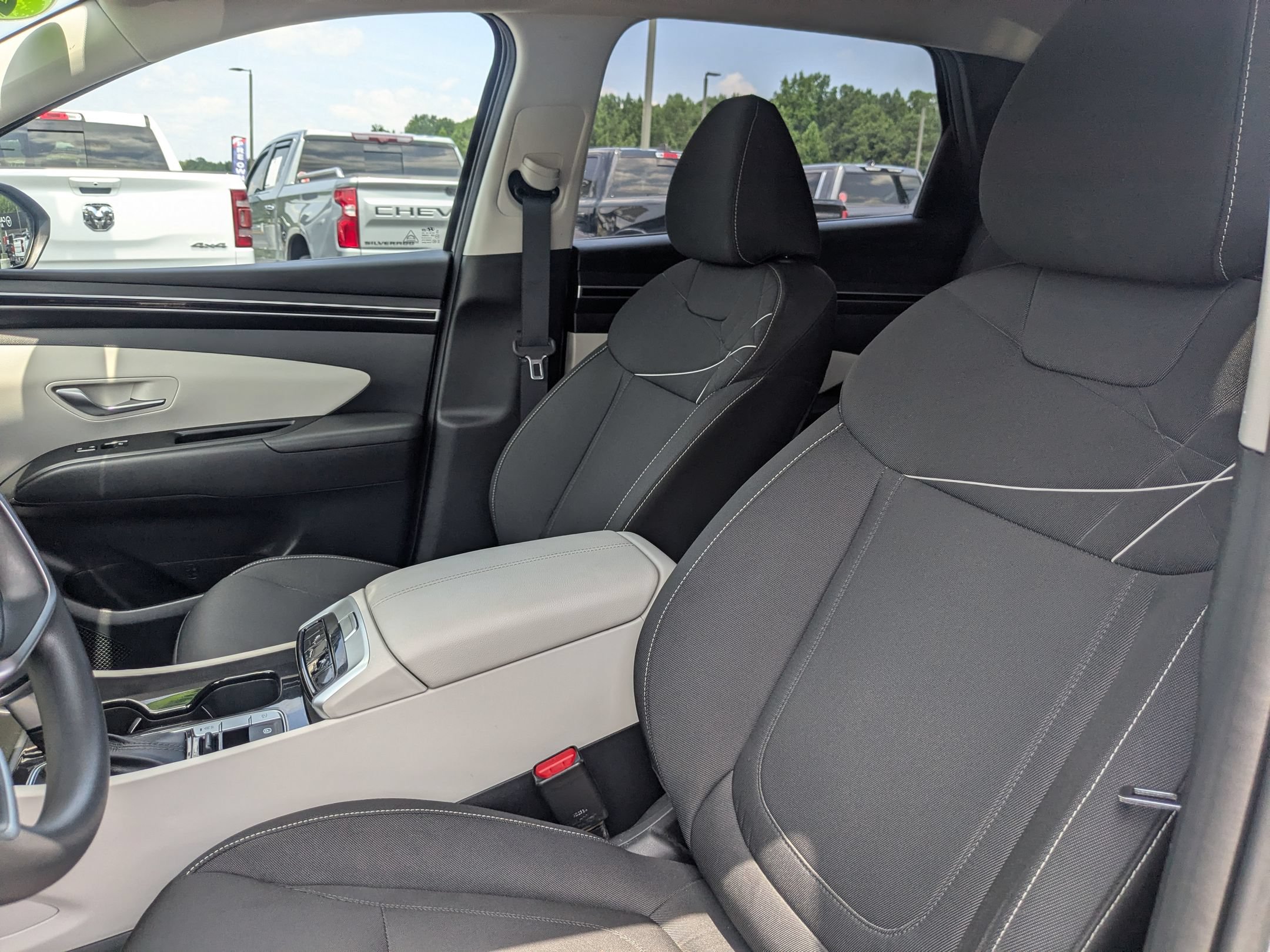 Used 2022 Hyundai Tucson SEL FWD image 14