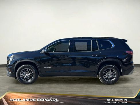 Used 2025 GMC Acadia Elevation image 3