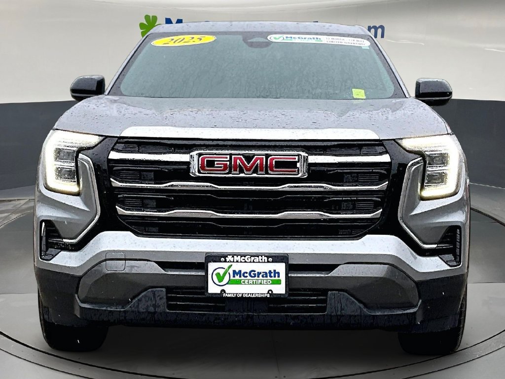 Used 2025 GMC Terrain Elevation AWD/4WD image 2