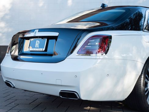 Used 2021 Rolls-Royce Ghost AWD/4WD image 43