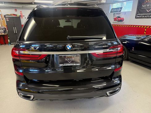 Used 2022 BMW X7 xDrive40i w/ M Sport Package AWD/4WD image 6