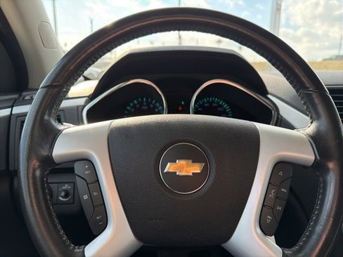 Used 2012 Chevrolet Traverse LT image 29