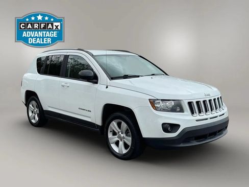 Used 2016 Jeep Compass Sport FWD image 3