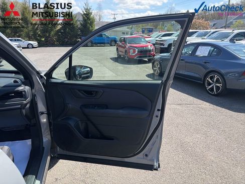 Used 2025 Subaru Forester Premium w/ Convenience Package #1 AWD/4WD image 38