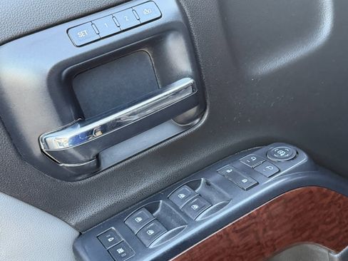 Used 2015 GMC Sierra 3500 SLT w/ Duramax Plus Package image 26