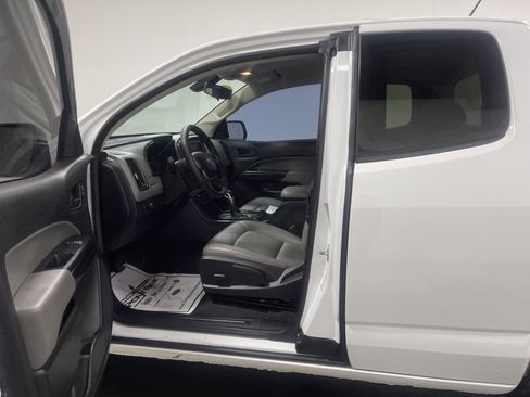 Used 2022 Chevrolet Colorado W/T w/ WT Convenience Package image 9