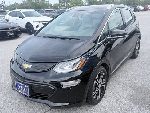 Used 2021 Chevrolet Bolt Premier w/ Infotainment Package FWD image 1