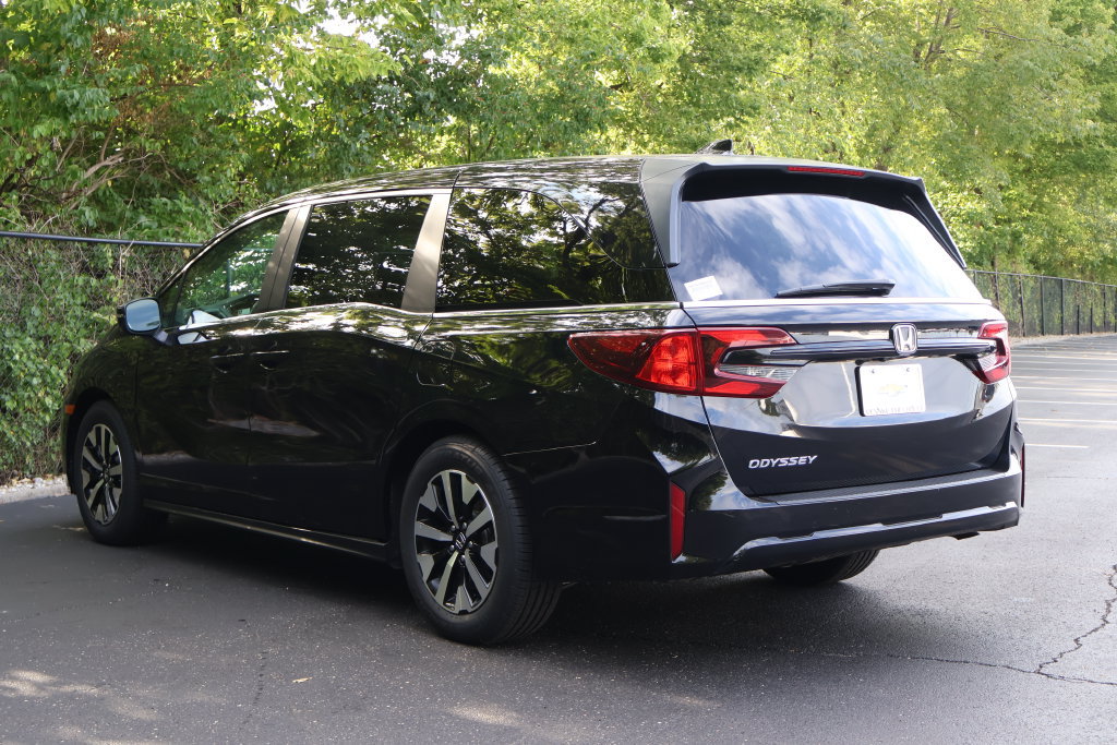 Used 2025 Honda Odyssey EX-L image 5