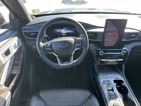 Used 2023 Ford Explorer ST w/ Equipment Group 401A image 11