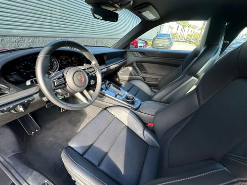 Certified 2024 Porsche 911 Carrera GTS RWD image 4