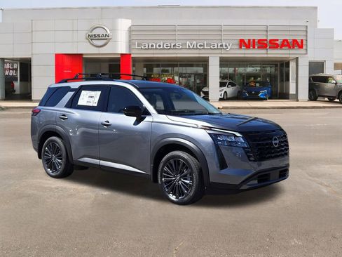 New 2026 Nissan Pathfinder SL w/ SL Premium Package FWD image 1