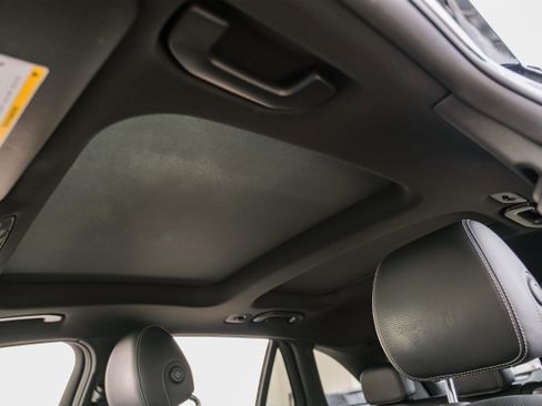 Used 2019 Mercedes-Benz GLC 43 AMG 4MATIC image 30