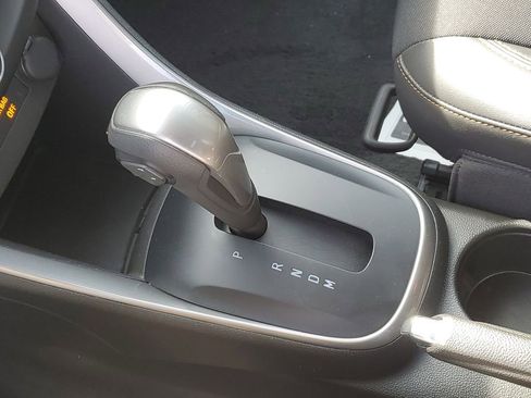 Certified 2022 Chevrolet Trax LT w/ Driver Confidence Package image 24