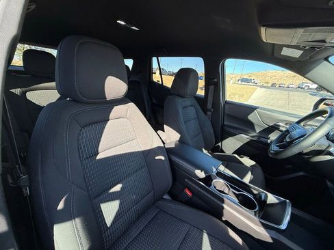 Used 2025 Chevrolet Equinox LT image 14