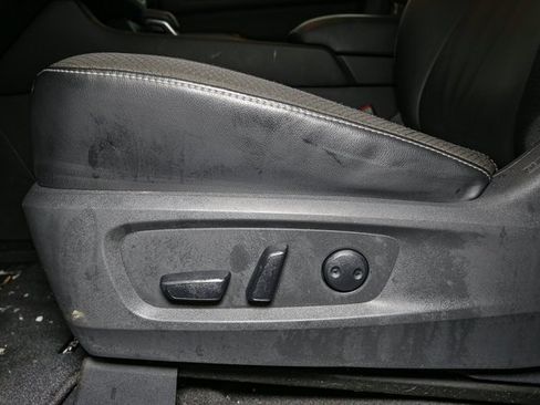 Used 2023 Nissan Pathfinder SL w/ SL Premium Package image 39