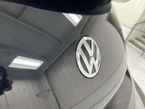 Used 2015 Volkswagen Beetle 1.8T FWD image 24