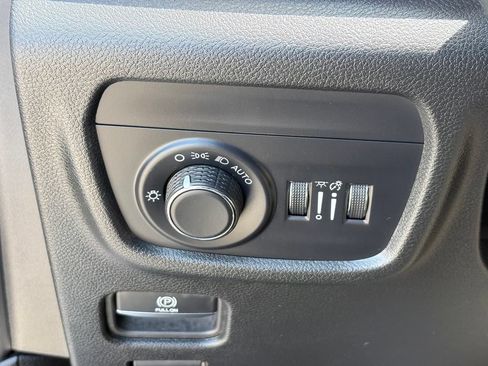 Used 2024 Jeep Grand Cherokee L Laredo AWD/4WD image 25