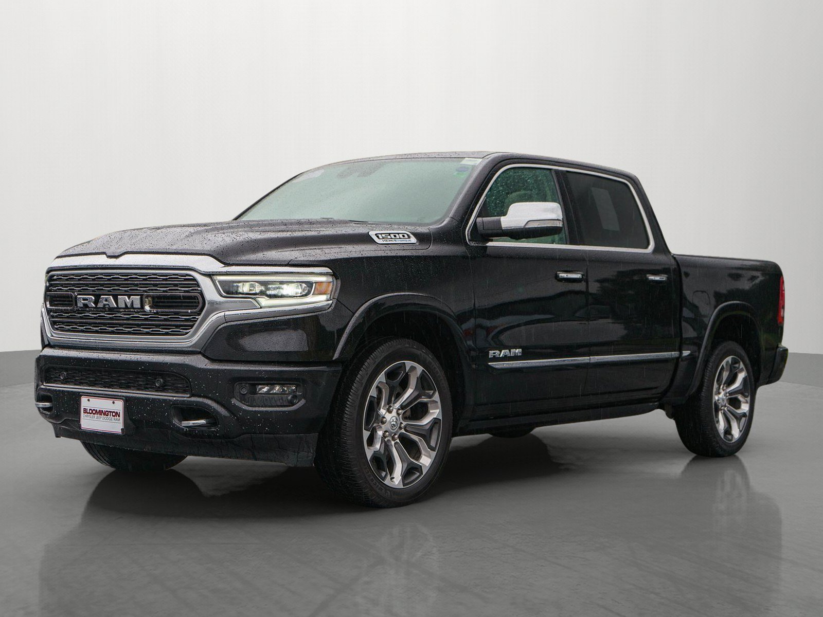 Used 2022 RAM 1500 Limited AWD/4WD image 3