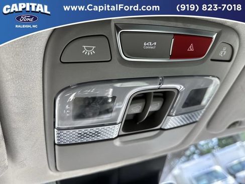 Used 2024 Kia Telluride SX Prestige w/ Towing Package AWD/4WD image 33
