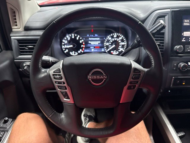 Used 2024 Nissan Titan SV w/ SV Convenience Package AWD/4WD image 9