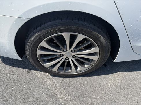 Used 2017 Buick LaCrosse Premium FWD image 6