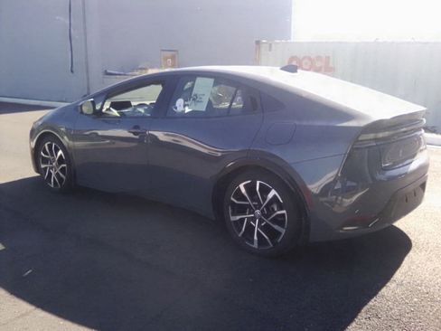 Used 2023 Toyota Prius Prime FWD image 11