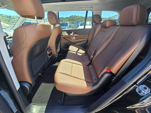 Used 2026 Mercedes-Benz GLS 450 4MATIC image 19