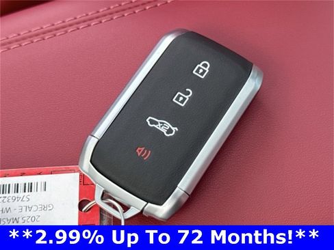 New 2025 Maserati Grecale Modena image 31