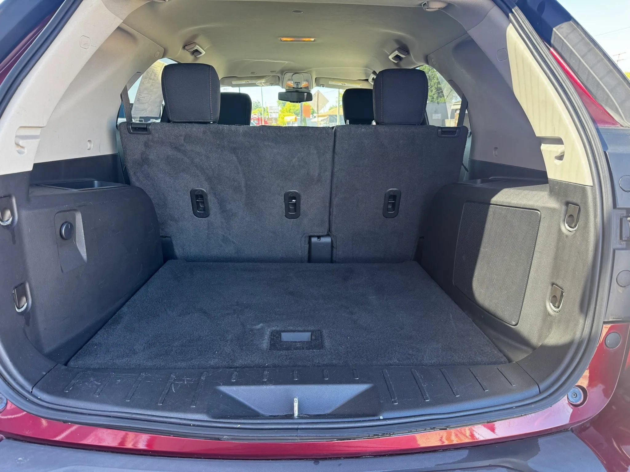 Used 2017 Chevrolet Equinox LT FWD image 18