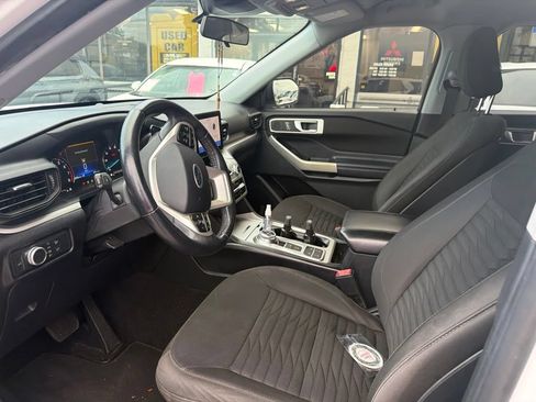 Used 2020 Ford Explorer XLT RWD image 13