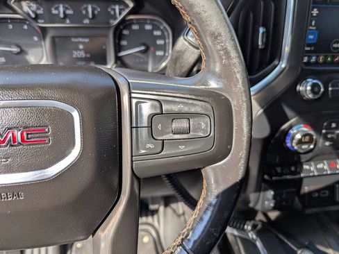 Used 2022 GMC Sierra 3500 AT4 w/ AT4 Preferred Package AWD/4WD image 17