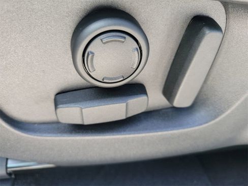 Certified 2025 Land Rover Discovery Sport S image 14