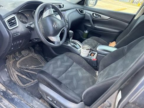 Used 2014 Nissan Rogue SV w/ SV Premium Package image 18