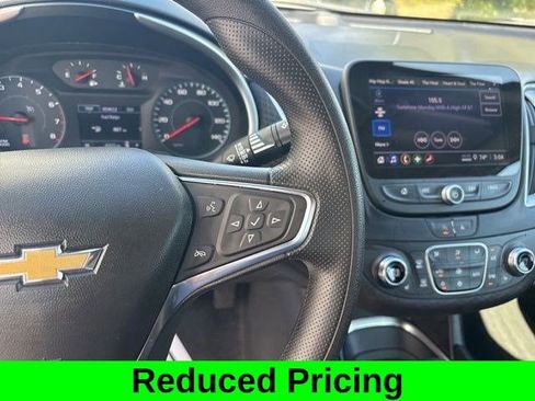 Used 2024 Chevrolet Malibu LT image 18