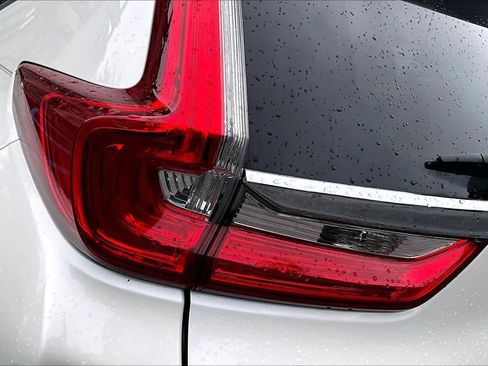 Used 2018 Honda CR-V Touring image 29