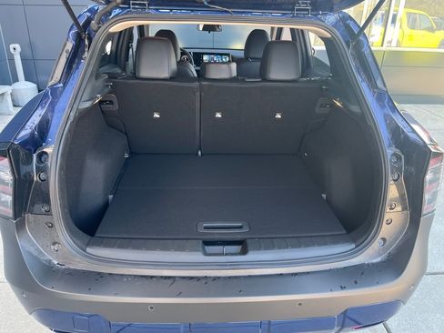 New 2026 Nissan Kicks SR w/ Cold Weather Package FWD image 28