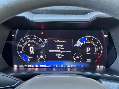 Used 2024 Chevrolet Colorado Trail Boss image 28