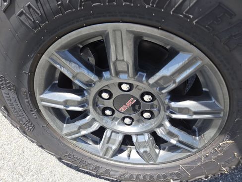 New 2026 GMC Sierra 1500 AT4X AWD/4WD image 16